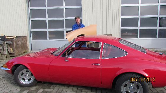 Opel GT Kotfluegel erneuern 003